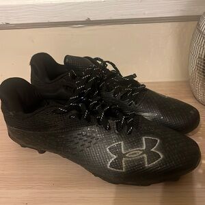 Men size 8 UA Football Cleats